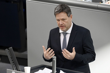 Sondersitzung des Deutschen Bundestages in Berlin