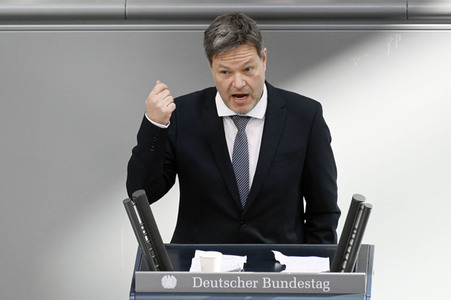 Sondersitzung des Deutschen Bundestages in Berlin