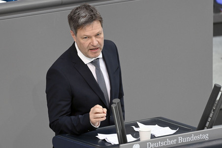 Sondersitzung des Deutschen Bundestages in Berlin