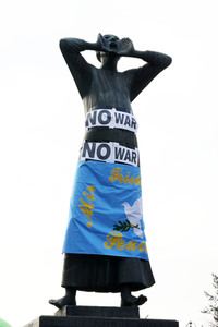 Großdemonstration gegen den Krieg in der Ukraine in Berlin