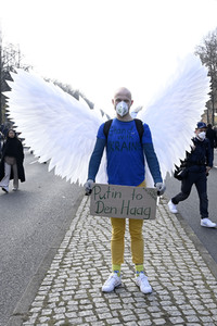 Großdemonstration gegen den Krieg in der Ukraine in Berlin