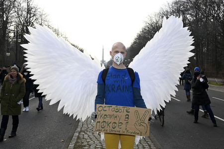 Großdemonstration gegen den Krieg in der Ukraine in Berlin