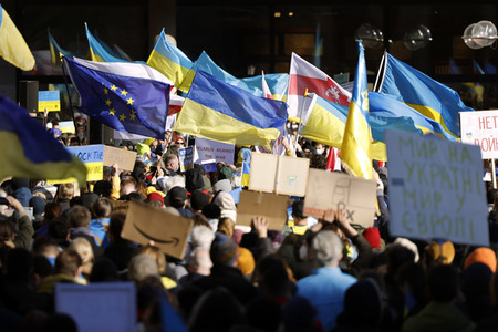 Demonstration gegen den Krieg in der Ukraine in Köln