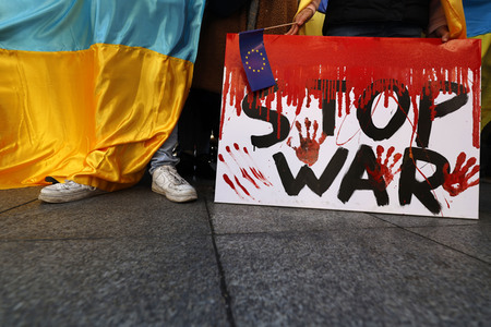 Demonstration gegen den Krieg in der Ukraine in Köln