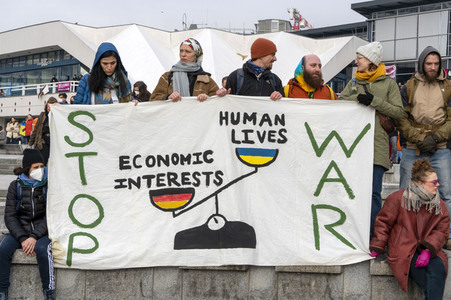 Großdemonstration gegen den Krieg in der Ukraine in Berlin