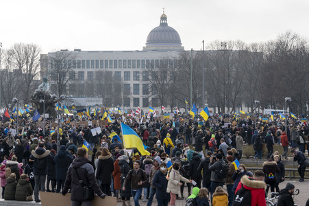 Großdemonstration gegen den Krieg in der Ukraine in Berlin
