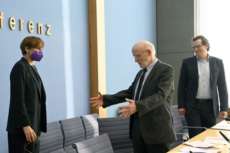 Pressekonferenz Vorstellung des 6. IPCC-Sachstandsberichts in Berlin