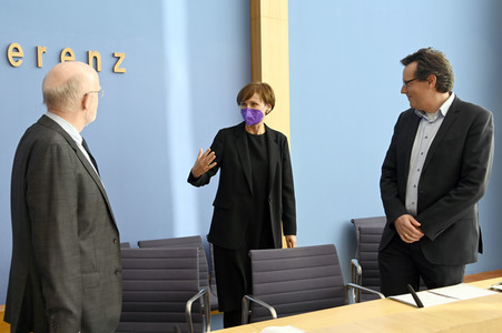 Pressekonferenz Vorstellung des 6. IPCC-Sachstandsberichts in Berlin