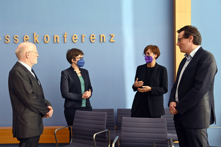 Pressekonferenz Vorstellung des 6. IPCC-Sachstandsberichts in Berlin