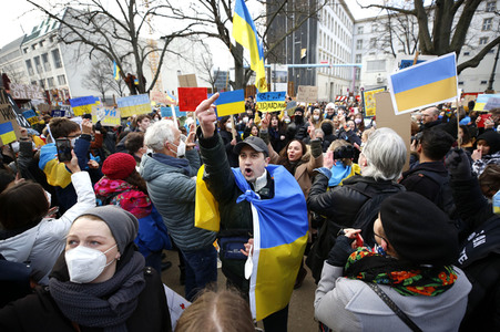 Großdemonstration gegen den Krieg in der Ukraine in Berlin
