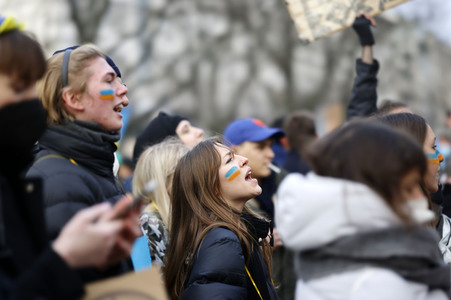 Großdemonstration gegen den Krieg in der Ukraine in Berlin