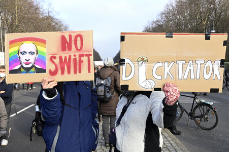 Großdemonstration gegen den Krieg in der Ukraine in Berlin