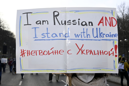 Großdemonstration gegen den Krieg in der Ukraine in Berlin