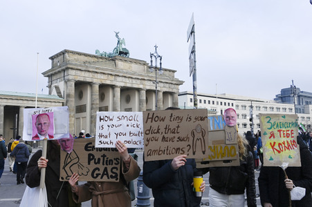 Großdemonstration gegen den Krieg in der Ukraine in Berlin