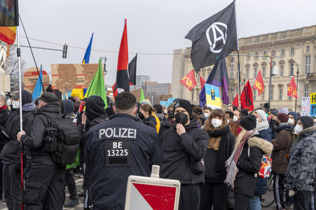 Großdemonstration gegen den Krieg in der Ukraine in Berlin