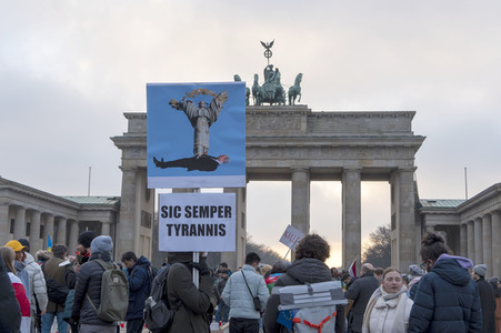 Großdemonstration gegen den Krieg in der Ukraine in Berlin