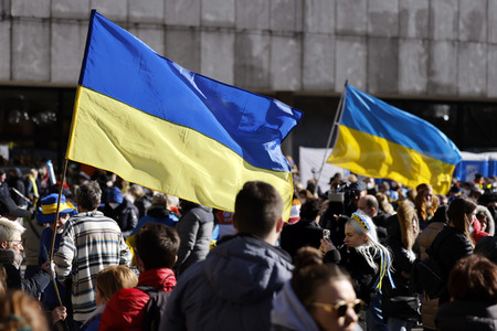 Demonstration gegen den Krieg in der Ukraine in Köln