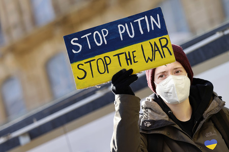Demonstration gegen den Krieg in der Ukraine in Köln