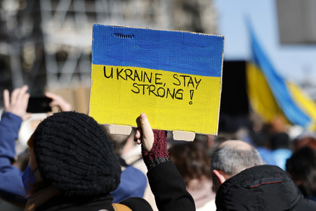 Demonstration gegen den Krieg in der Ukraine in Köln