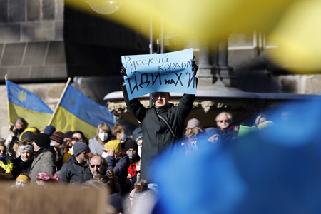 Demonstration gegen den Krieg in der Ukraine in Köln
