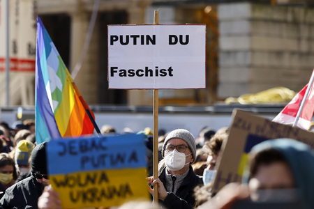 Demonstration gegen den Krieg in der Ukraine in Köln