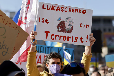 Demonstration gegen den Krieg in der Ukraine in Köln