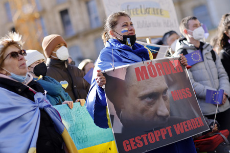 Demonstration gegen den Krieg in der Ukraine in Köln