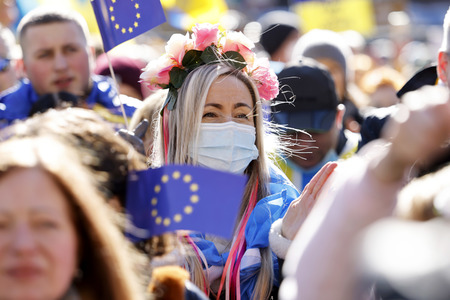 Demonstration gegen den Krieg in der Ukraine in Köln
