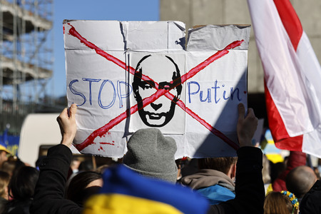 Demonstration gegen den Krieg in der Ukraine in Köln