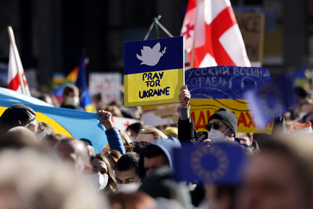 Demonstration gegen den Krieg in der Ukraine in Köln