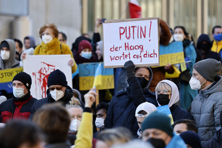 Demonstration gegen den Krieg in der Ukraine in Köln