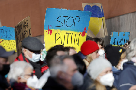 Demonstration gegen den Krieg in der Ukraine in Köln