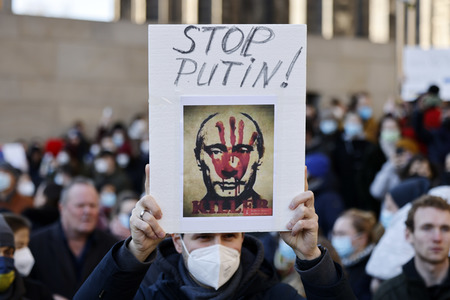 Demonstration gegen den Krieg in der Ukraine in Köln