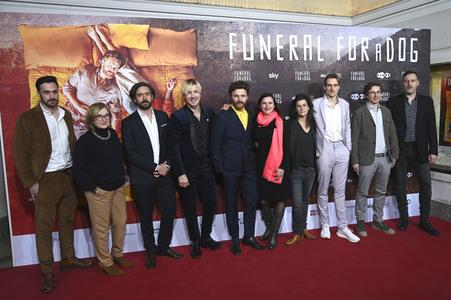 Serienpremiere 'Funeral for a Dog' in München
