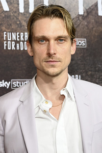 Serienpremiere 'Funeral for a Dog' in München