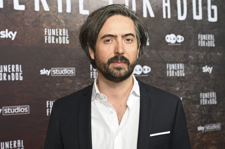 Serienpremiere 'Funeral for a Dog' in München