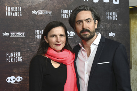 Serienpremiere 'Funeral for a Dog' in München