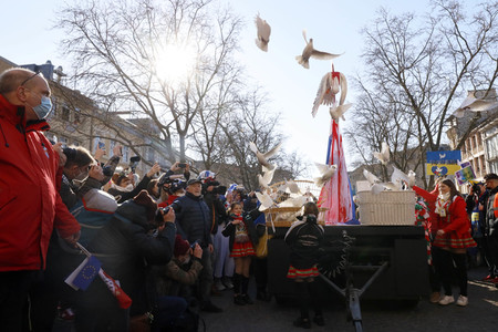 Friedensdemo am Rosenmontag in Köln