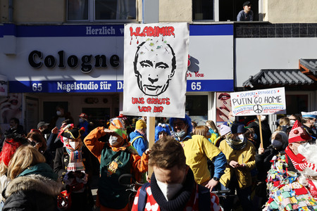 Friedensdemo am Rosenmontag in Köln