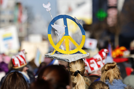 Friedensdemo am Rosenmontag in Köln