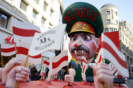 Friedensdemo am Rosenmontag in Köln