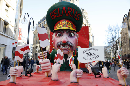 Friedensdemo am Rosenmontag in Köln