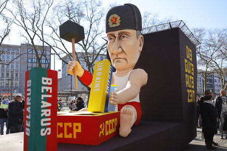 Friedensdemo am Rosenmontag in Köln