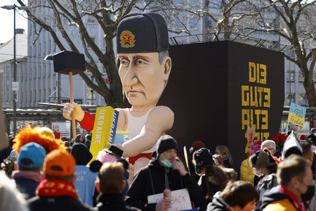 Friedensdemo am Rosenmontag in Köln