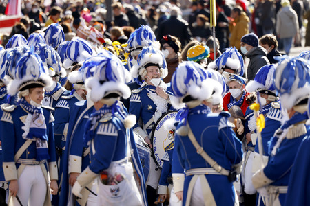Friedensdemo am Rosenmontag in Köln