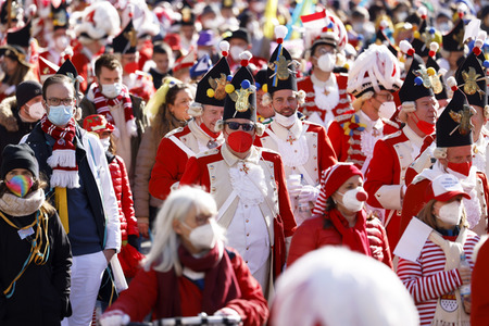 Friedensdemo am Rosenmontag in Köln