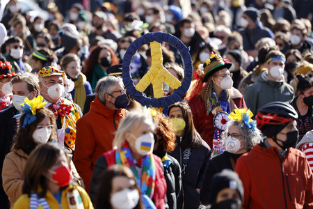 Friedensdemo am Rosenmontag in Köln