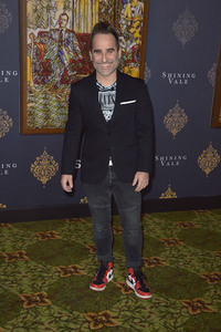 Serienpremiere 'Shining Vale' in Los Angeles