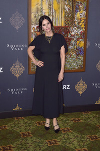 Serienpremiere 'Shining Vale' in Los Angeles