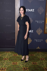 Serienpremiere 'Shining Vale' in Los Angeles